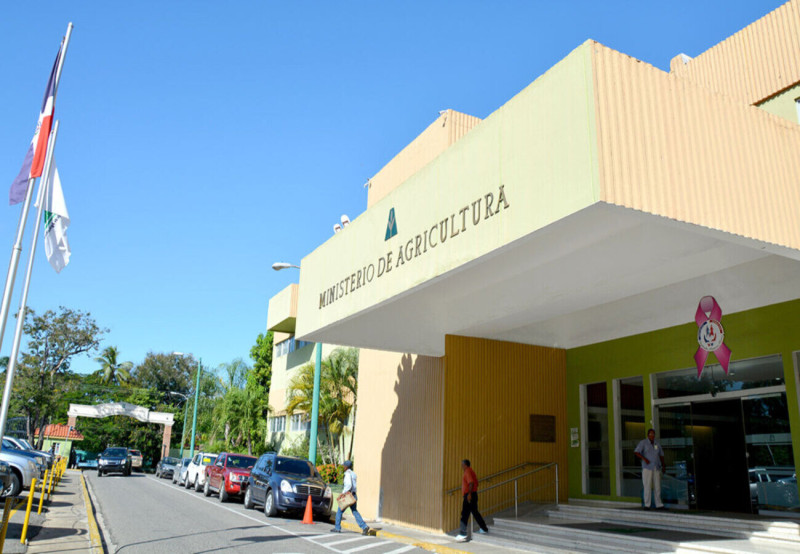 Ministerio de Agricultura desmiente supuestas irregularidades y asegura transparencia en contrataciones