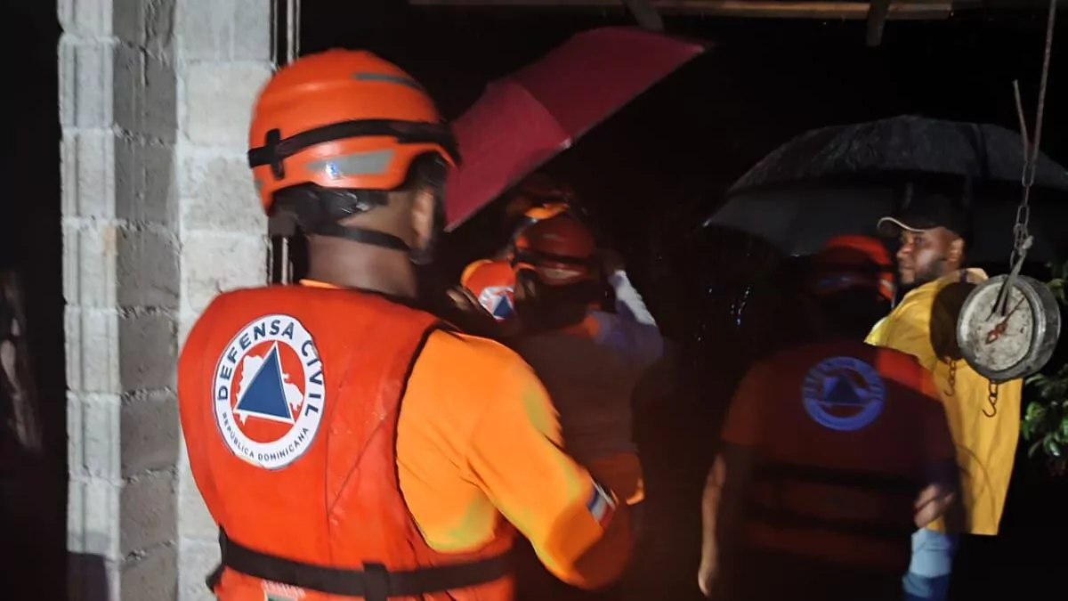 Defensa Civil activa operativo por inundaciones y mantiene vigilancia en varias provincias