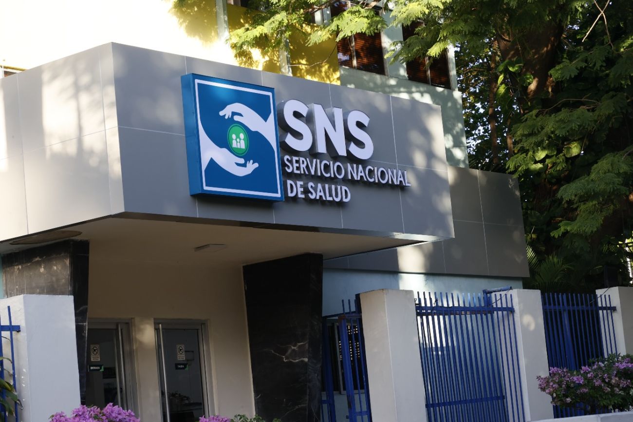 SNS da seguimiento a incidencias en hospital de Los Alcarrizos tras lluvias