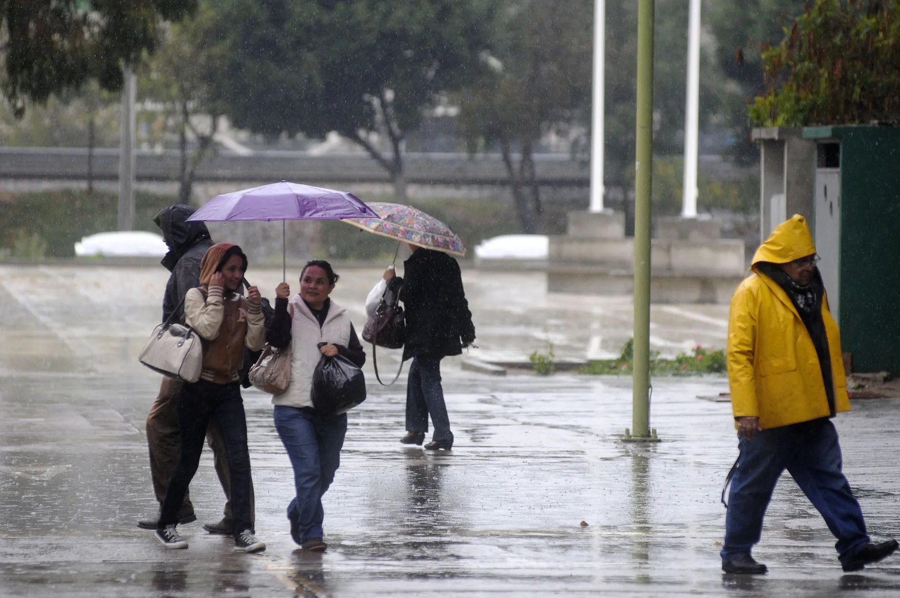 Indomet: vaguada continuará generando fuertes aguaceros y tronadas; provincias en alerta
