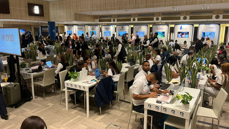 Más de 6 mil dominicanos en España participan en feria inmobiliaria de Banreservas