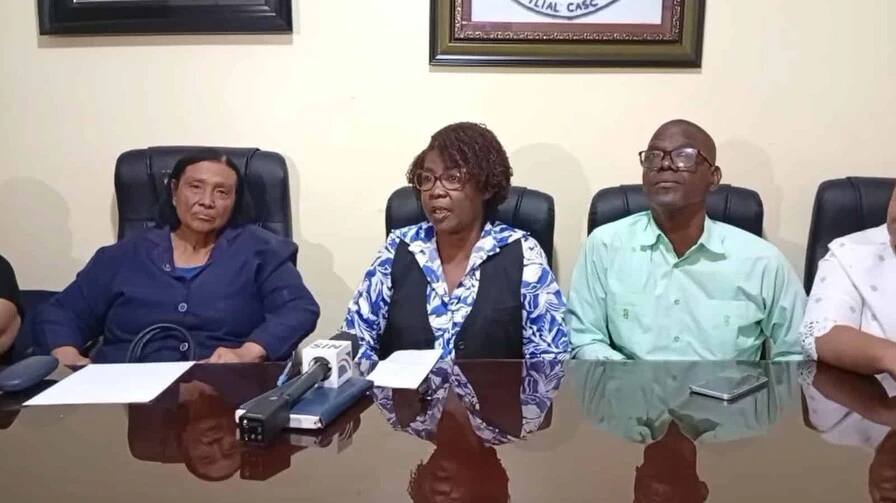 Enfermeras suspenden paro tras convocatoria de Abinader para retomar diálogo