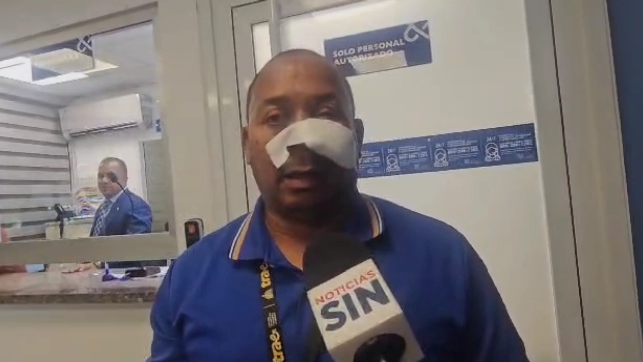 Chofer de transporte escolar denuncia agresión durante incidente vial en Café de Herrera