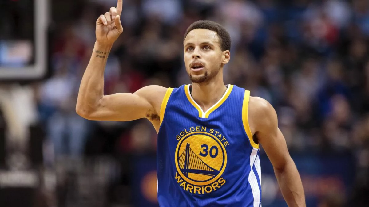 Stephen Curry firma con Li-Ning y apuesta por una nueva etapa global para su marca