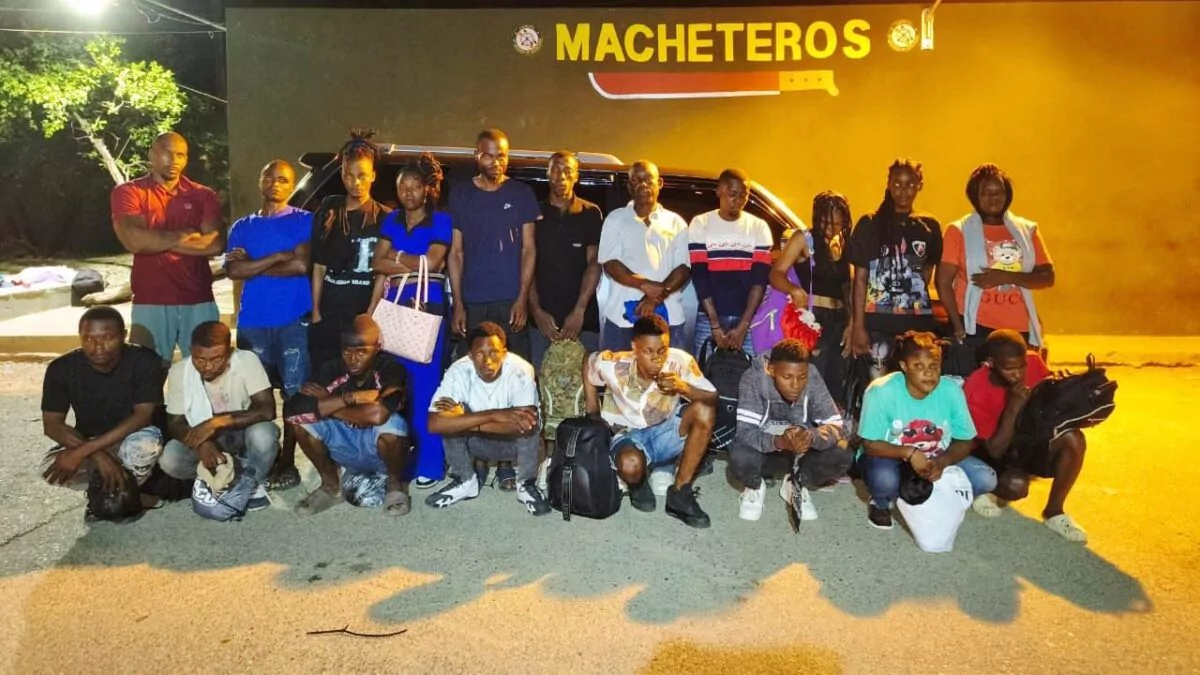 Ejército intercepta vehículo con 20 haitianos indocumentados en Santiago Rodríguez