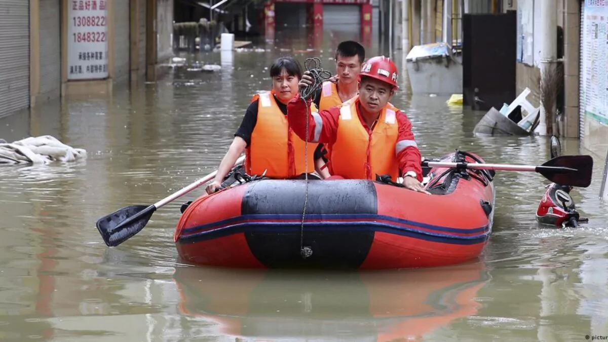 Fuertes inundaciones obligan a evacuar más de 9,000 personas en la provincia china de Guizhou