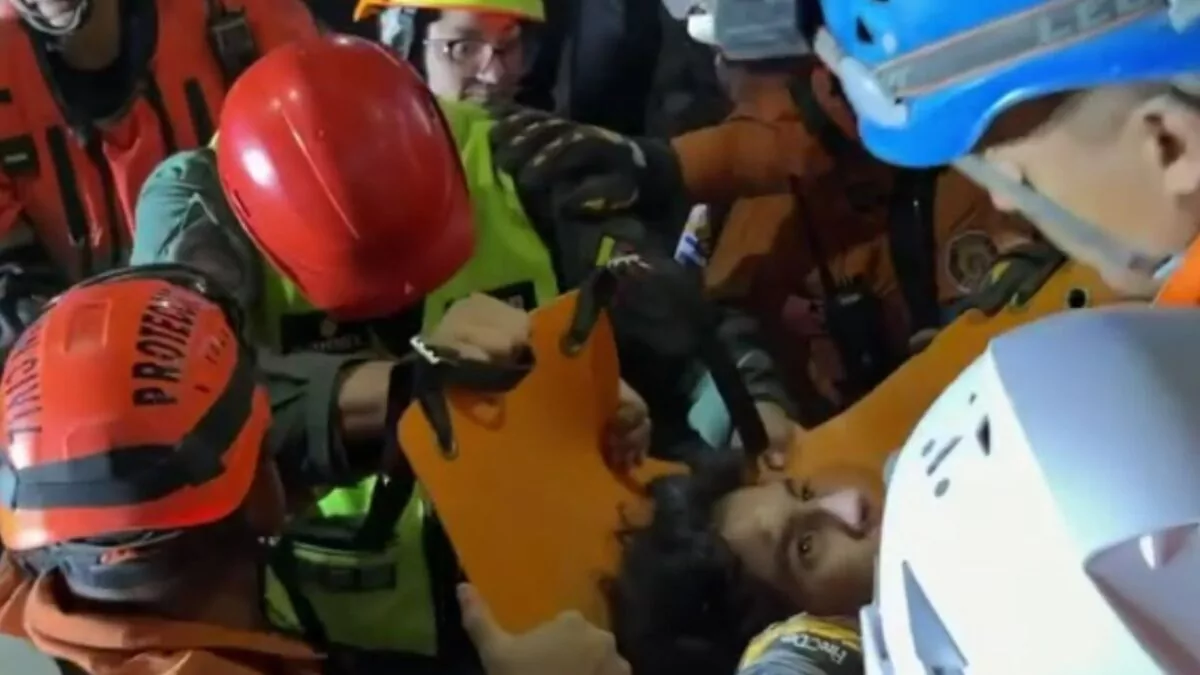 Rescatan con vida a joven atrapado tras terremotos en Venezuela, informa Nayib Bukele