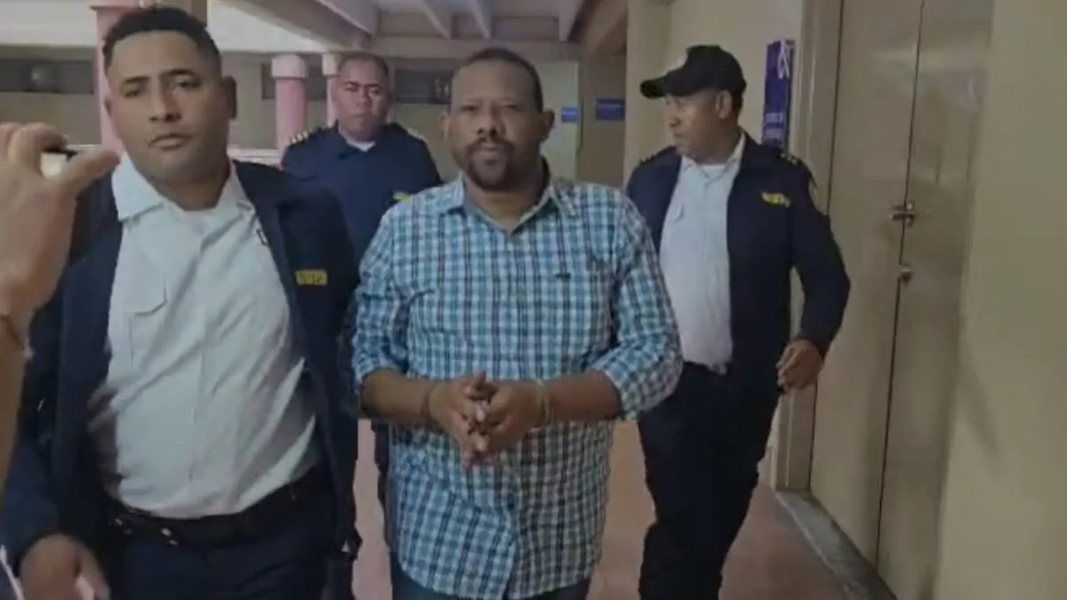 Imponen 18 meses de prisión preventiva a exdirectivos del Oncológico del Cibao por caso Onco14