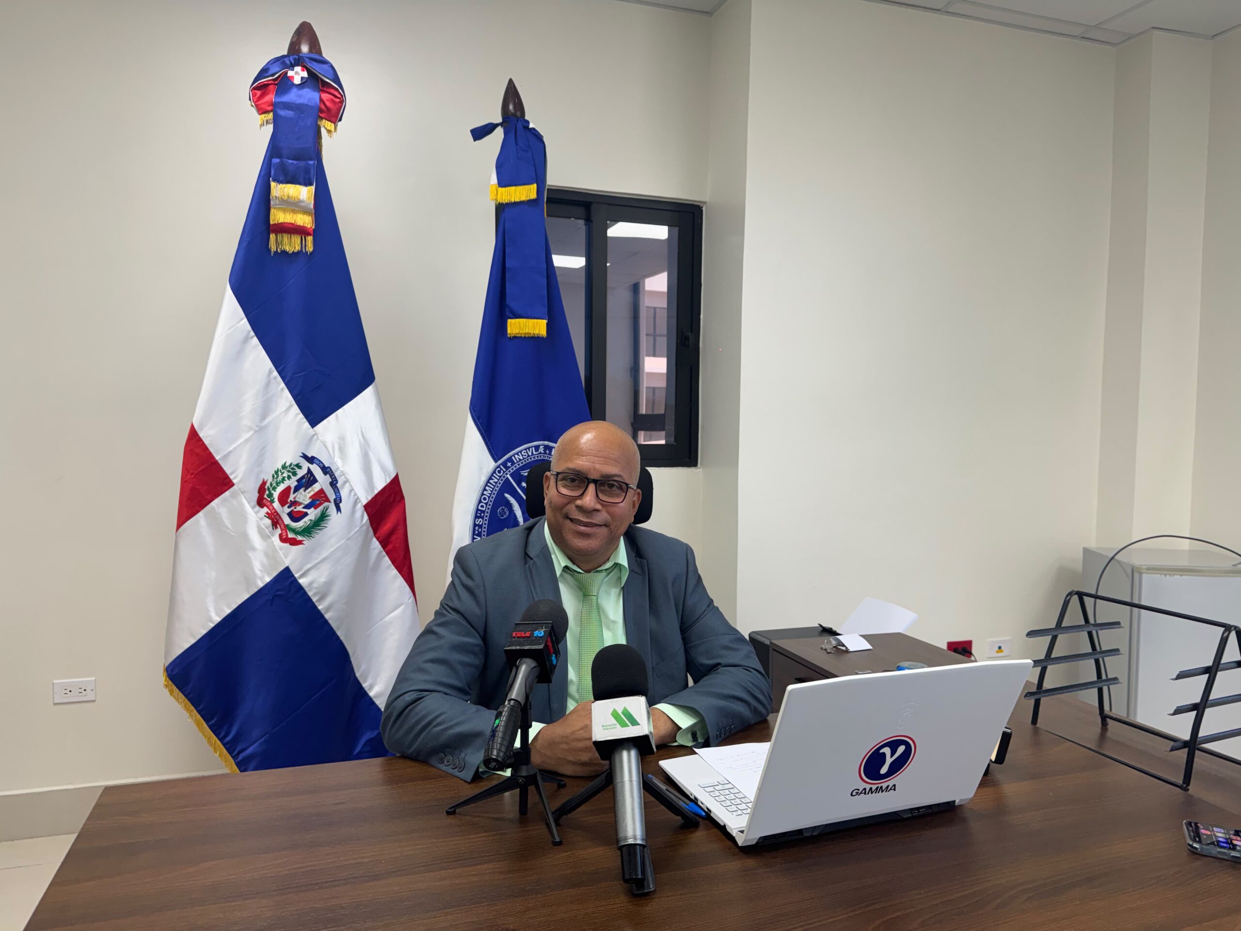 Nuevo director del Centro UASD Baní anuncia reorganización institucional y prioriza bienestar estudiantil