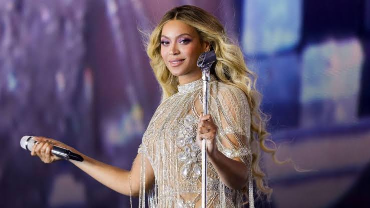 Beyoncé regresa con música nueva y anuncia reedición especial de «B’Day» por su 20 aniversario