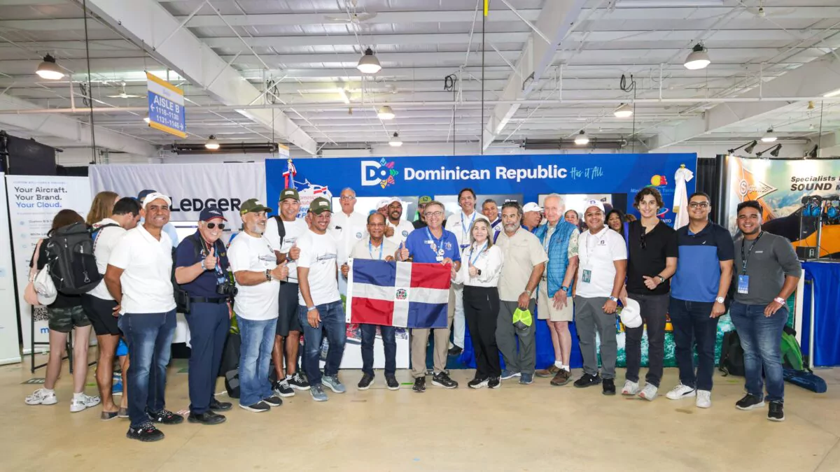 República Dominicana destaca en Oshkosh 2026 con primer avión Van’s RV-8 ensamblado en el país