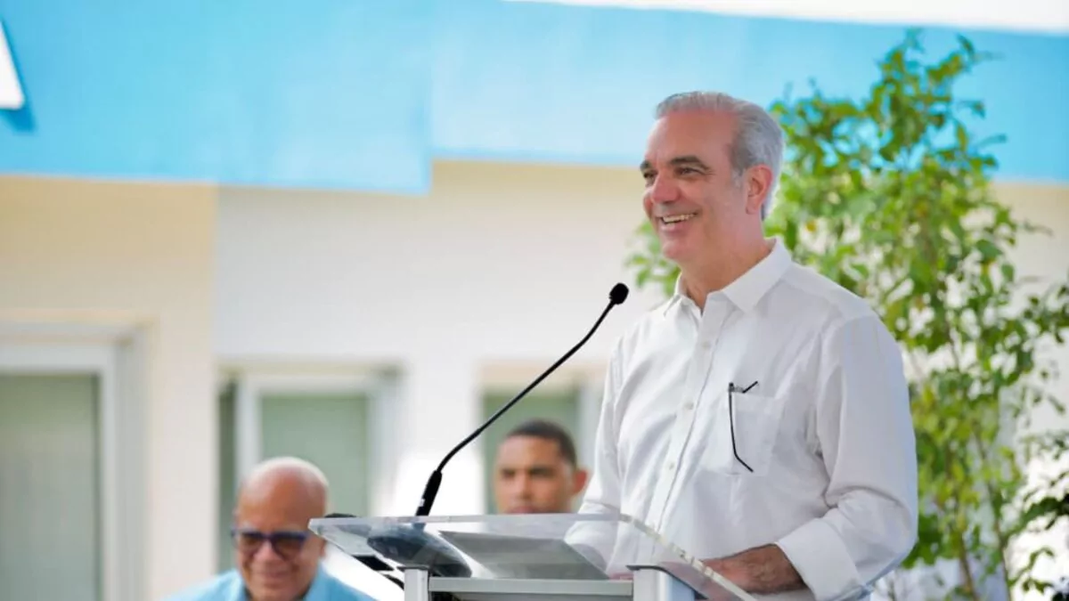 Abinader inaugurará obras viales, educativas y deportivas en Independencia y Barahona