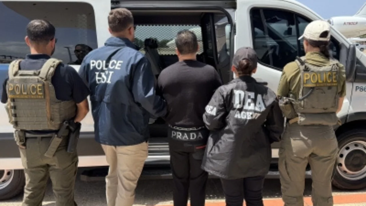 Extraditan a EE.UU. a dominicano señalado como cabecilla del caso Falcón