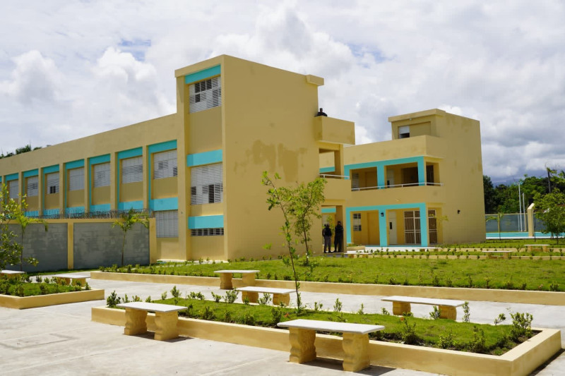Minerd afirma que tiene cubiertas las plazas docentes para iniciar el año escolar 2026-2027