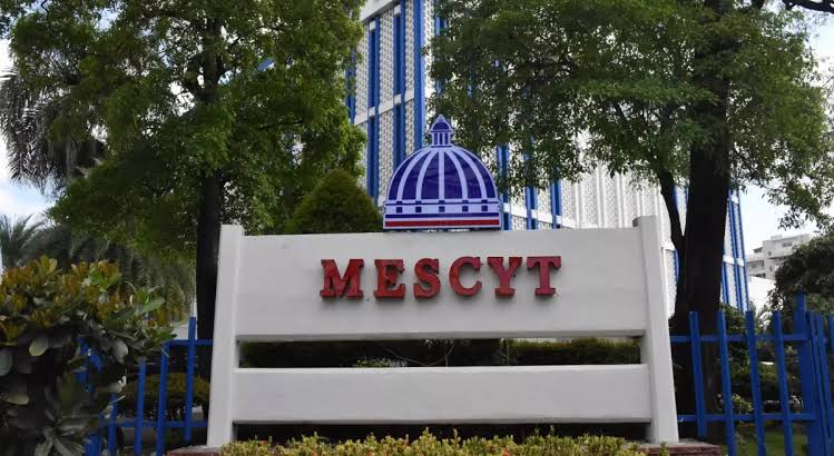 Mescyt entregará 10,000 becas nacionales y de “Excelencia sin Barreras” la próxima semana