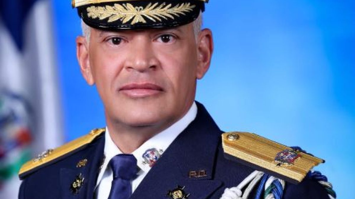 Nuevo director de la Policía promete fortalecer la reforma y pide apoyo de la ciudadanía
