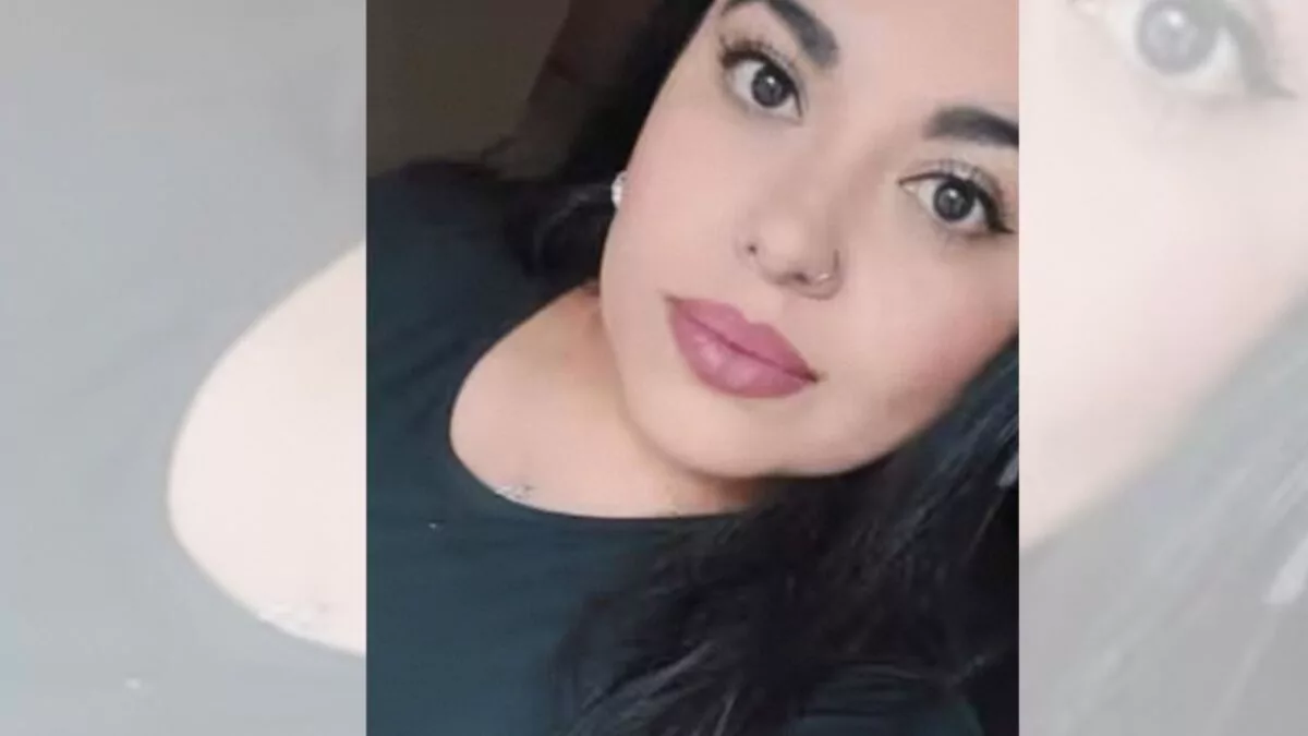 Mujer de 33 años muere durante sesión de tatuaje a domicilio tras recibir sedación intravenosa