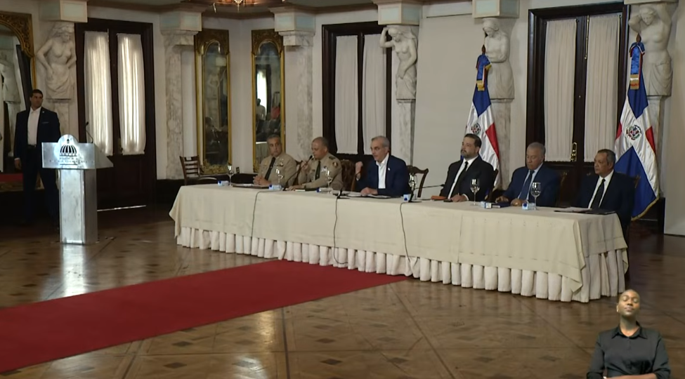 Abinader advierte que daños a parques nacionales serán castigados como terrorismo ambiental