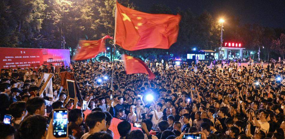 Simpatizantes de Mao Zedong conmemoran 50 años de su muerte en China