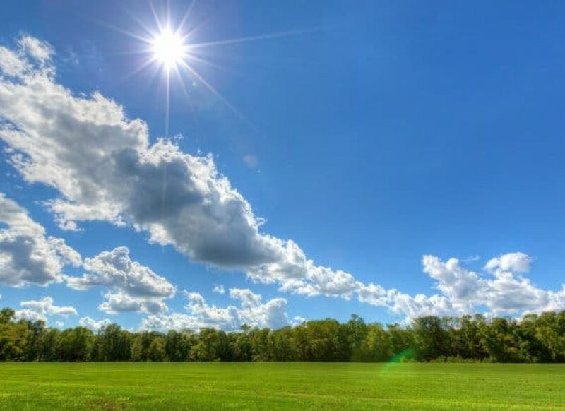 Indomet pronostica un jueves caluroso y mayormente soleado, con aguaceros aislados en varias zonas