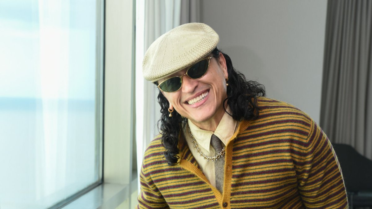 Elvis Crespo celebra su madurez musical: «Ya no me enfoco en los números, me dedico a disfrutar»