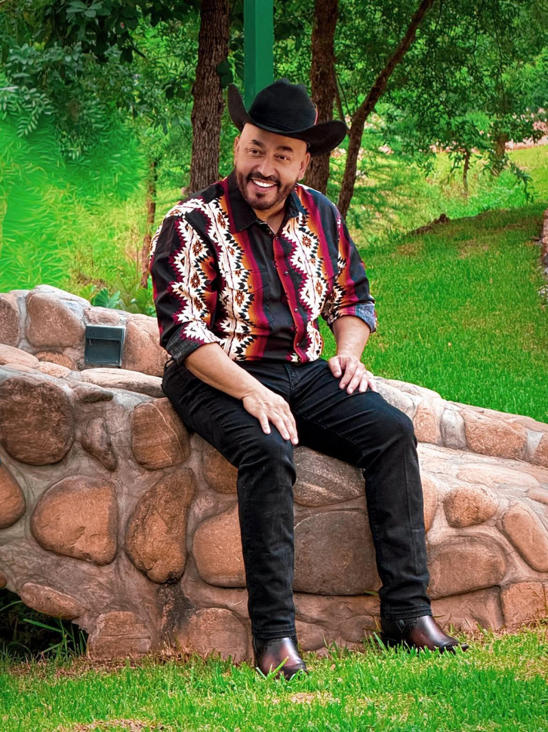 Lupillo Rivera revela que volvió a enamorarse tras terminar su compromiso