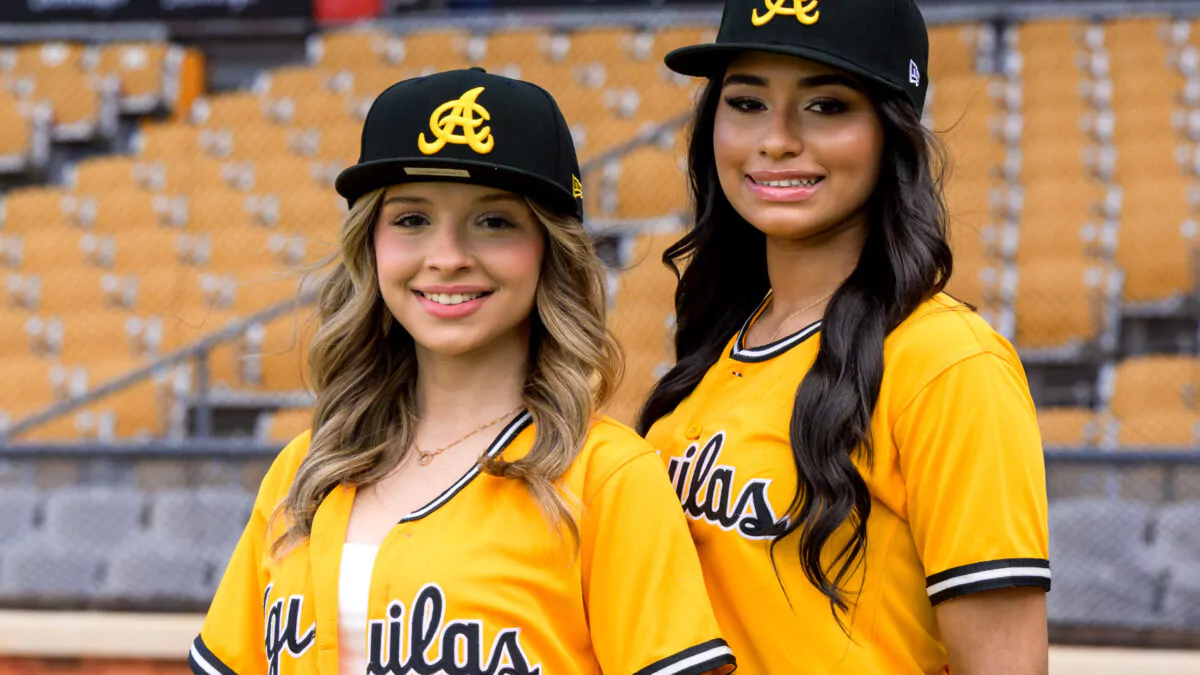 Águilas Cibaeñas presentan por primera vez dos madrinas en una misma temporada