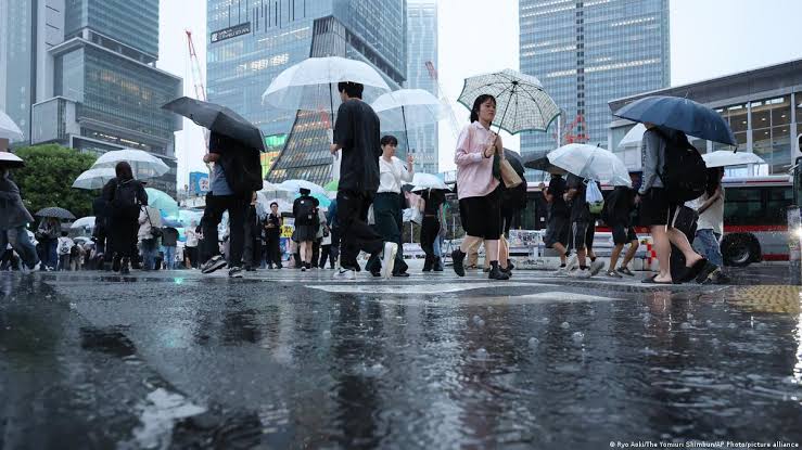 Tokio registra récord histórico de 34 días consecutivos de lluvia