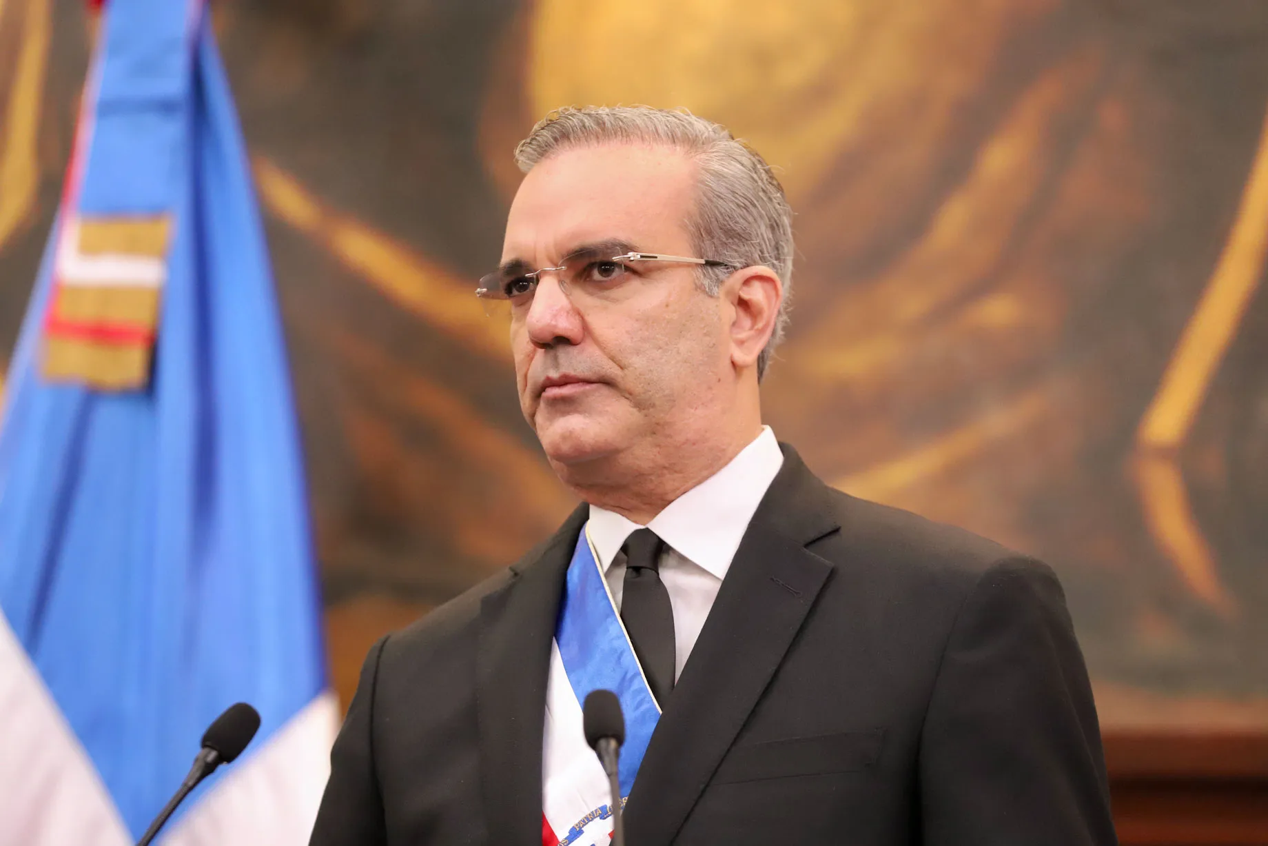 Abinader llama a los dominicanos a orar por la recuperación del papa León XIV