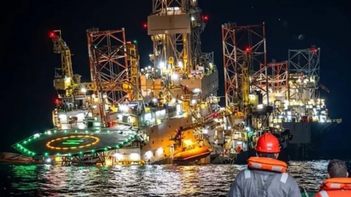Continúa la búsqueda de dos desaparecidos tras hundimiento de plataforma petrolera en Gabón