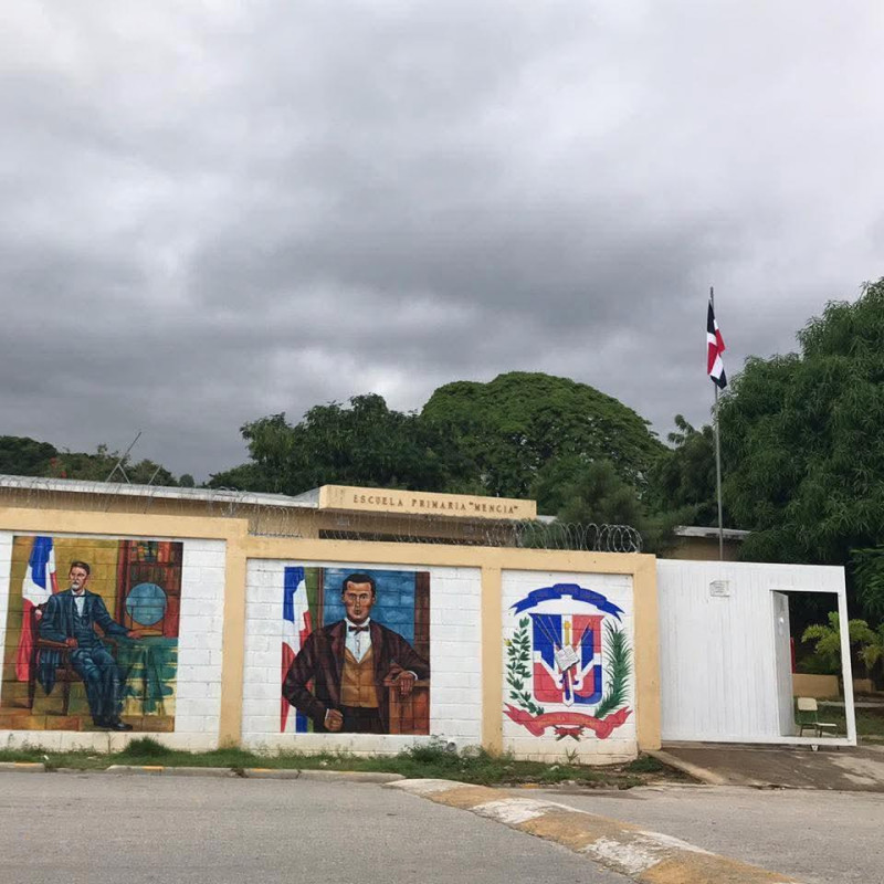 Hombre armado con machete habría amenazado de muerte a director de liceo en Paraíso