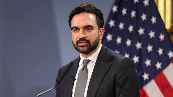 Alcalde de Nueva York reitera acusación de genocidio contra Israel y recibe críticas por su postura