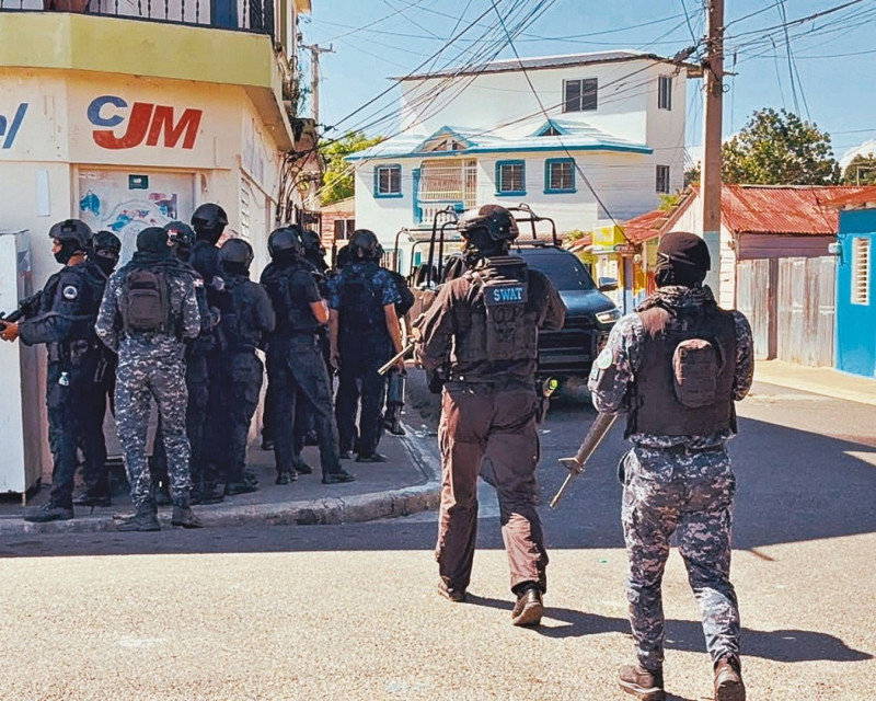 Paros en Duarte y Hermanas Mirabal paralizan actividades en reclamo de obras y servicios